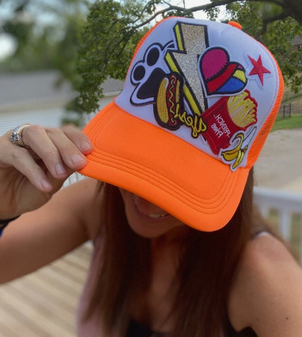 Trucker Hats: From Humble Beginnings to Fashion Staple插图