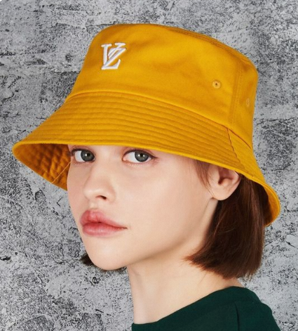 The Bucket Hat Comeback: A Guide to Wearing This Trendy Throwback插图2