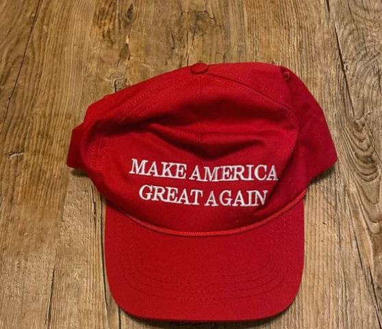 MAGA Hat-Symbolism, Controversy, and Cultural Impact插图