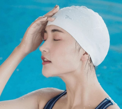 Swim Hats-Dive into Comfort and Protection缩略图