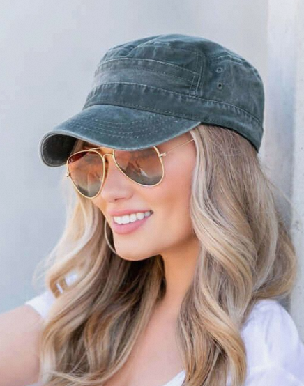 The Cadet Hat: A Timeless Classic Beyond Military Origins插图2