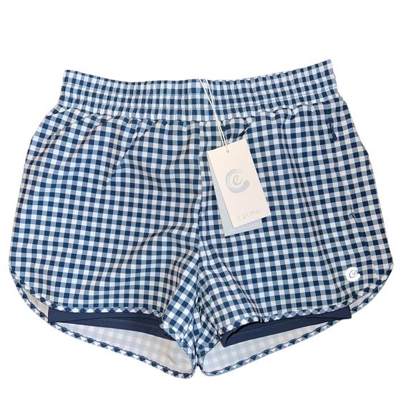 Channel your inner fashionista with gingham shorts! Explore different styles, discover outfit ideas, and find the perfect pair for you!