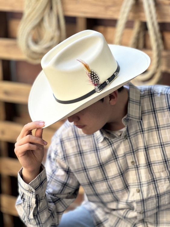 When to Wear a Felt Cowboy Hats: A Guide to Western Style插图2