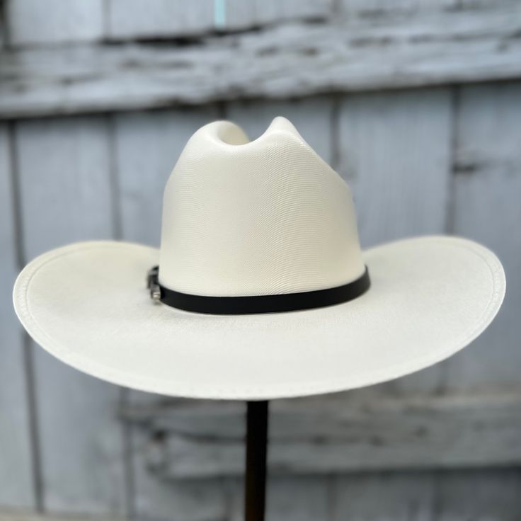 When to Wear a Felt Cowboy Hats: A Guide to Western Style插图1