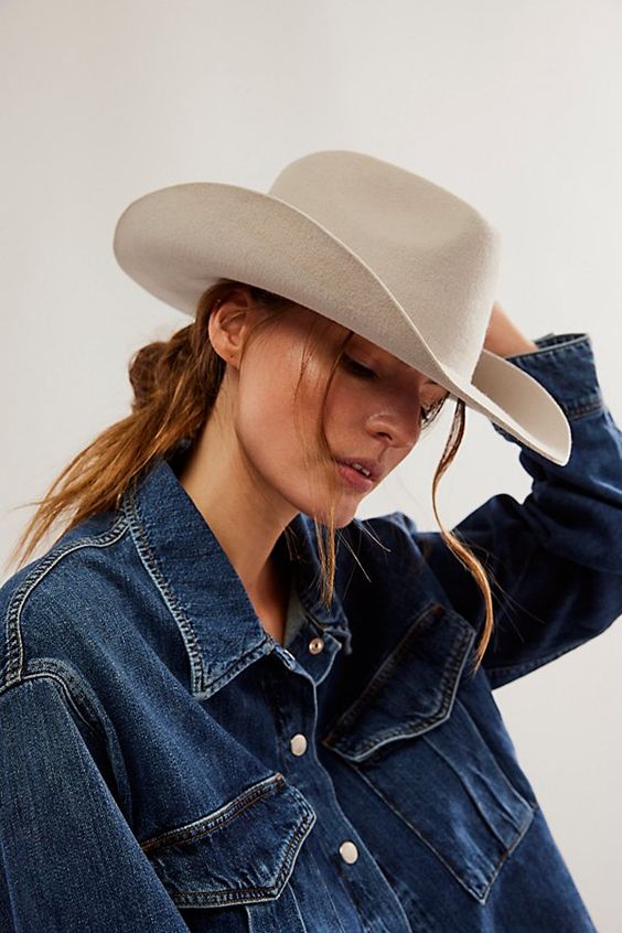 Felt Cowboy Hats: Stylish for Western Events