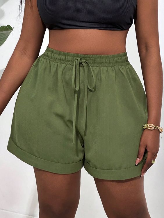Explore the world of women's green shorts! Discover flattering styles, perfect shades of green, and tips on incorporating this versatile piece into your summer wardrobe. Find your perfect pair of green shorts for day trips, weekend adventures, or a touch of everyday flair.