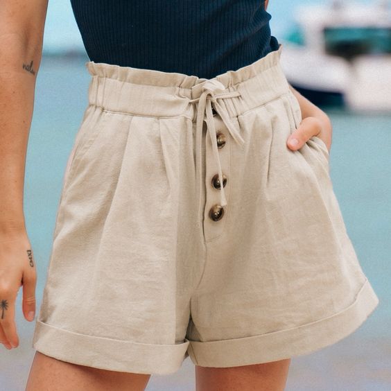 Linen Shorts: Your Guide to Effortless Summer Style插图4