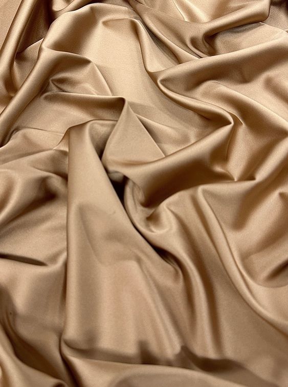 Satin Fabric: The Luxurious Material for All Occasions插图1