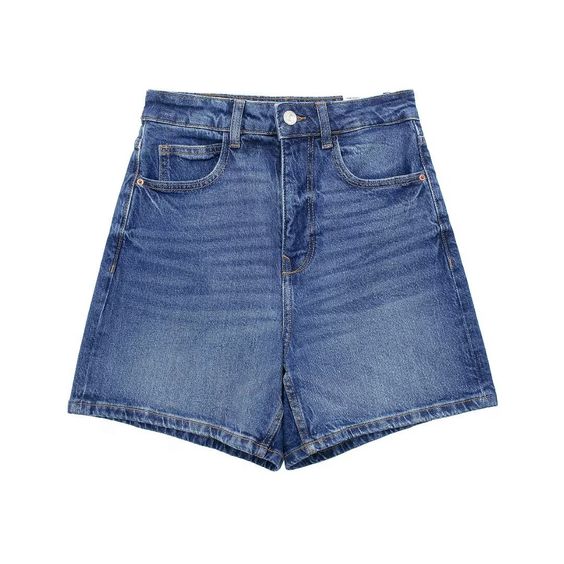 Outfit ideas for blue shorts.