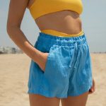 Tips and tricks to style pleated shorts for every body type.