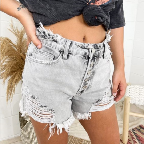 Easy jean shorts tutorial.