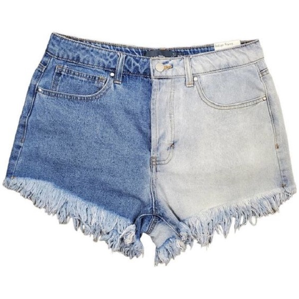 Denim shorts outfits.