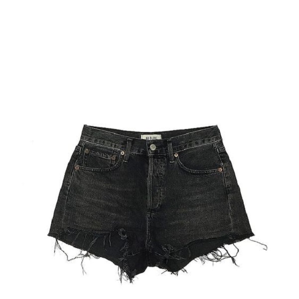 Fray denim shorts.