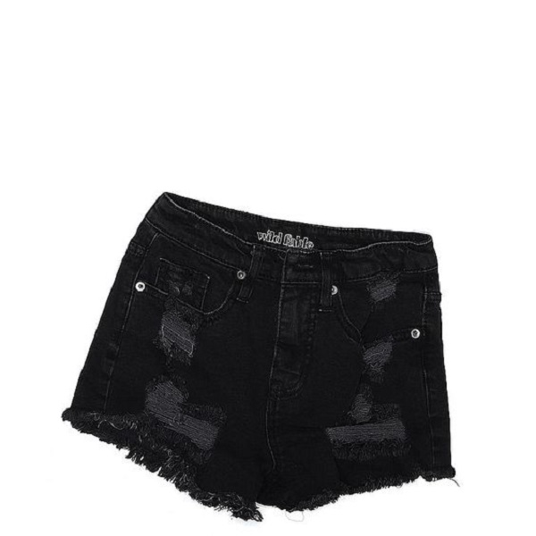 Fray denim shorts.