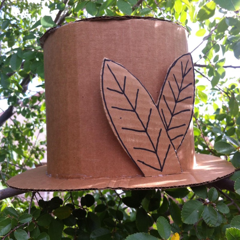 how to make a top hat out of cardboard